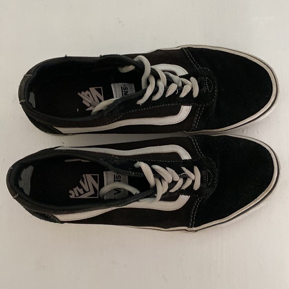 Vans B&W Old Skool low skate shoe suede toe cap W 9/M 7.5 - Picture 8 of 11